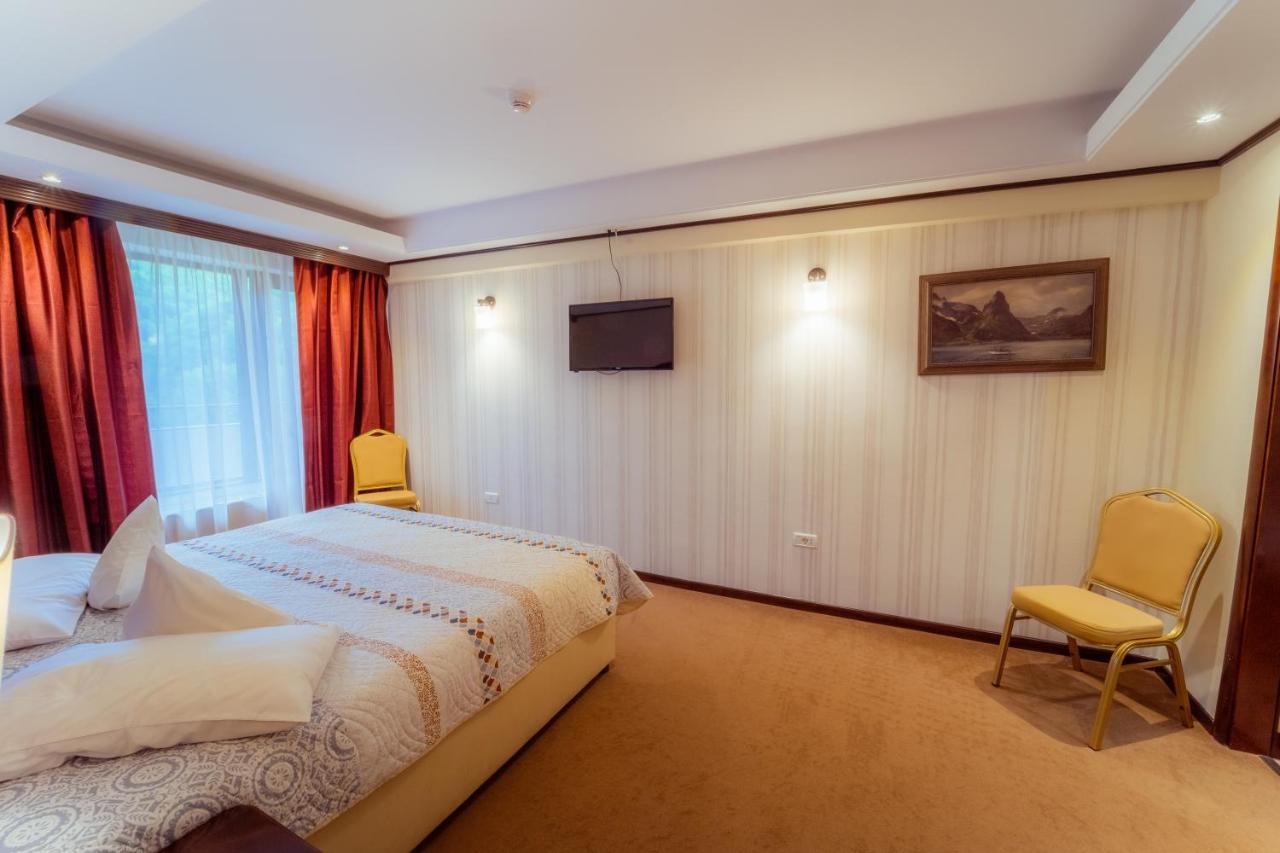 Hotel Perla Сленік-Молдова Екстер'єр фото